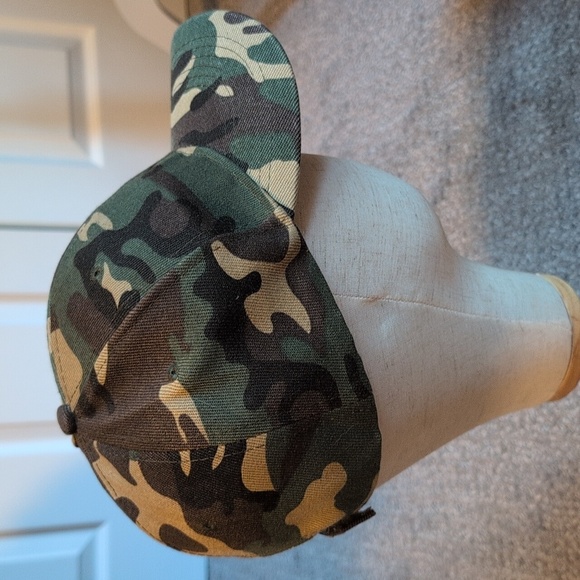 Green and Brown Camo Adjustable Baseball Hat NWOT - Picture 4 of 5